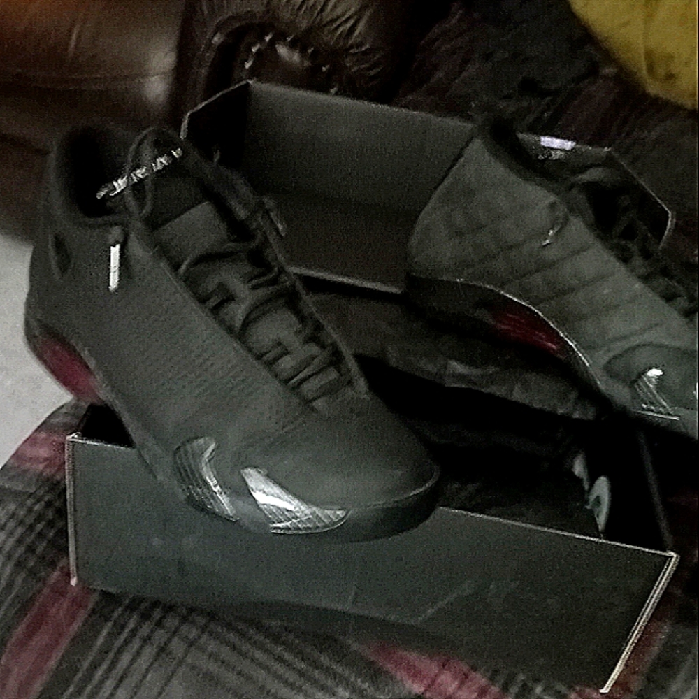 Retro Jordan 14 Ferrari Leather - Black/Anthracite